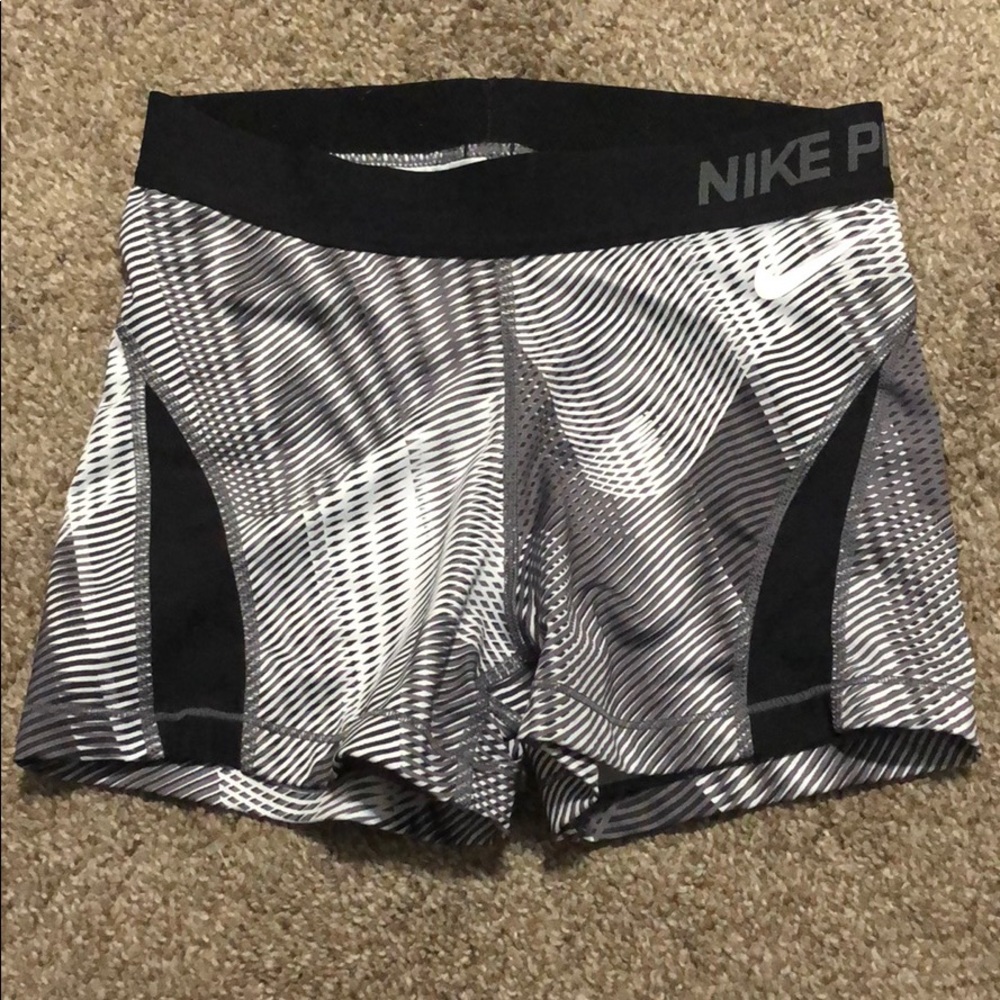 NIKE booty short